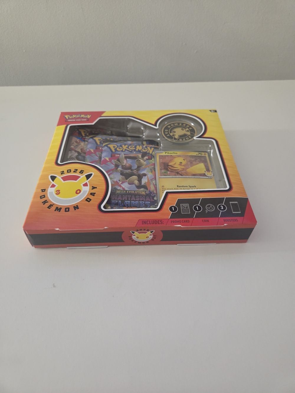 Pokémon Trading Card Game 2026 Pokémon Day Box Set Pikachu - Picture 3 of 6